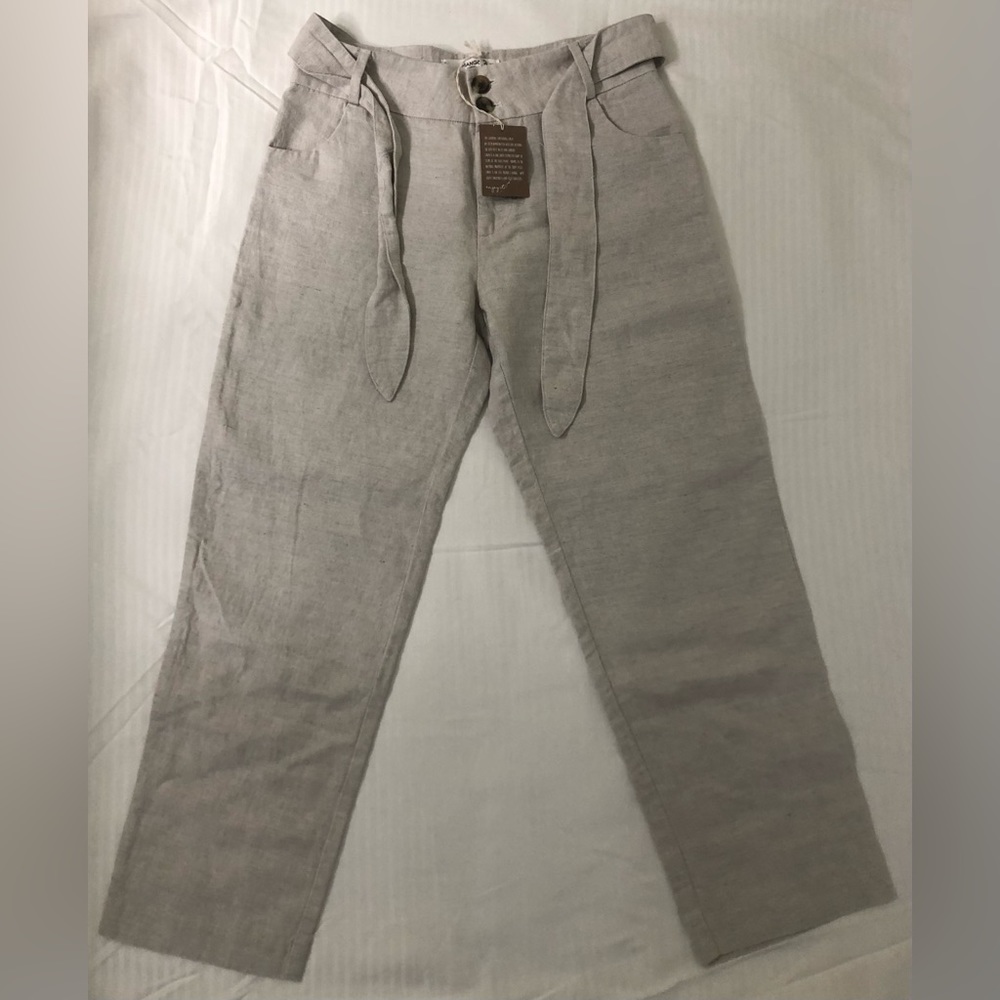 Pants for women, brand Mango, size 6, color beige.